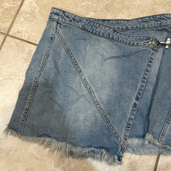 Blank NYC Pieced Denim Wrap Skirt 25 - Picture 6 of 8